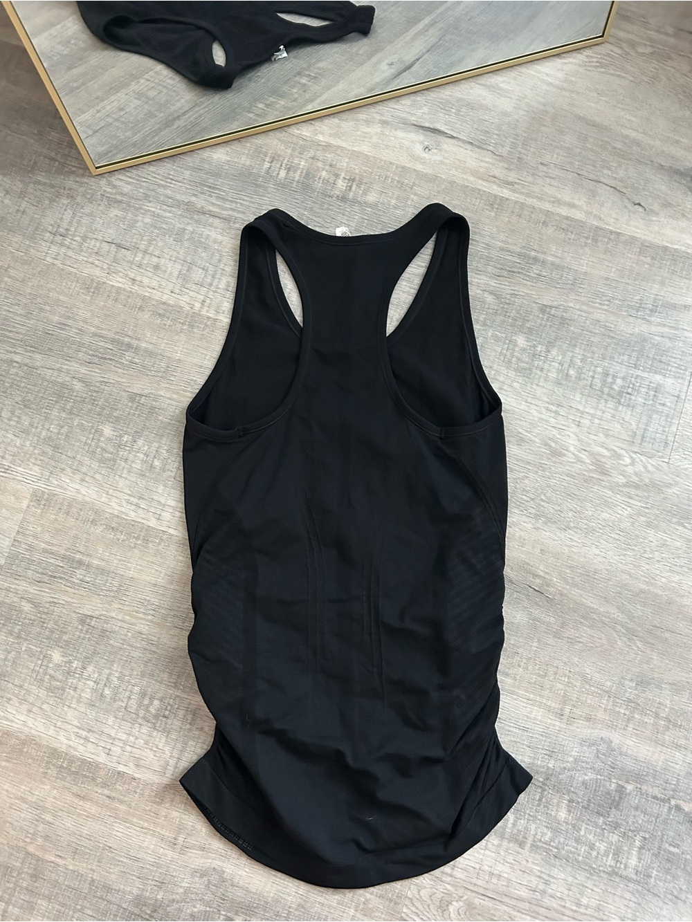 Athleta Speedlight Seamless Tank in Black size Small - Picture 4 of 4